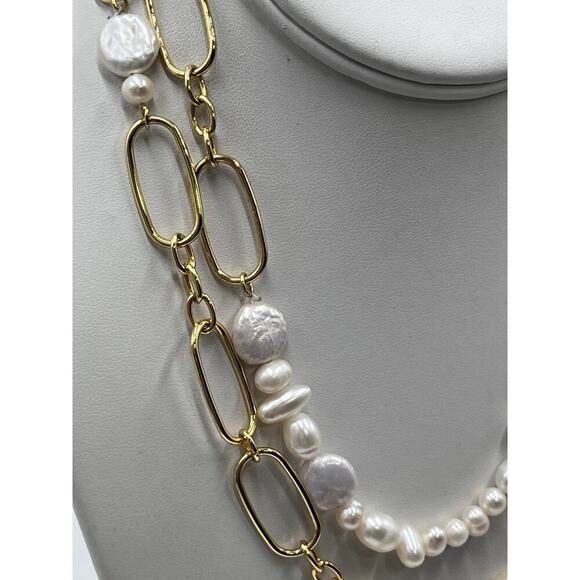 Mignonne Gavigan Gold and White Pearl Necklace - Picture 4 of 10